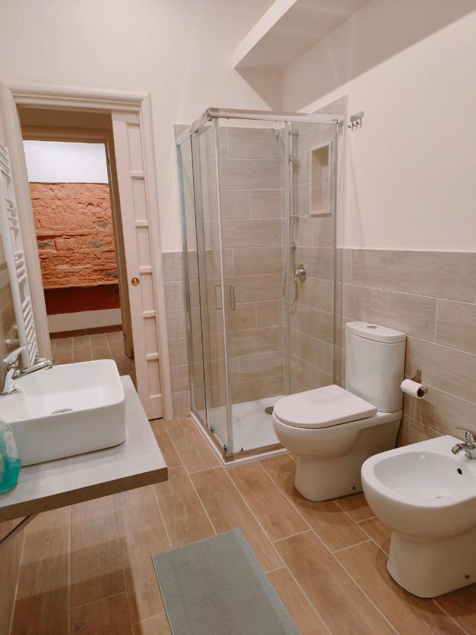 Double Room,1541092315:JPEG