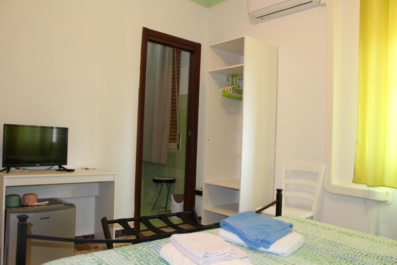 Double Room,1491432154:JPEG
