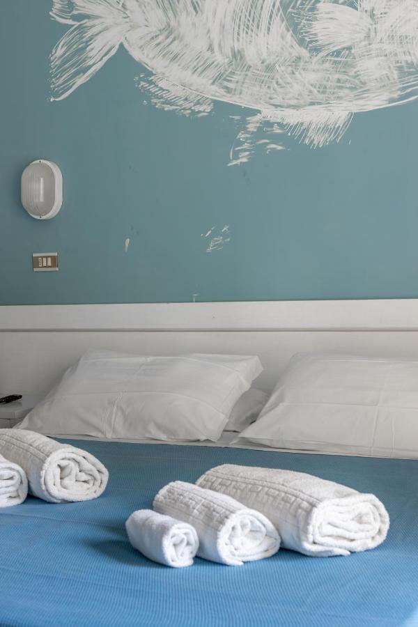 Double Room,1495309423:JPEG