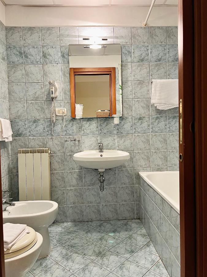 Comfort Quadruple Room,1497937492:JPEG