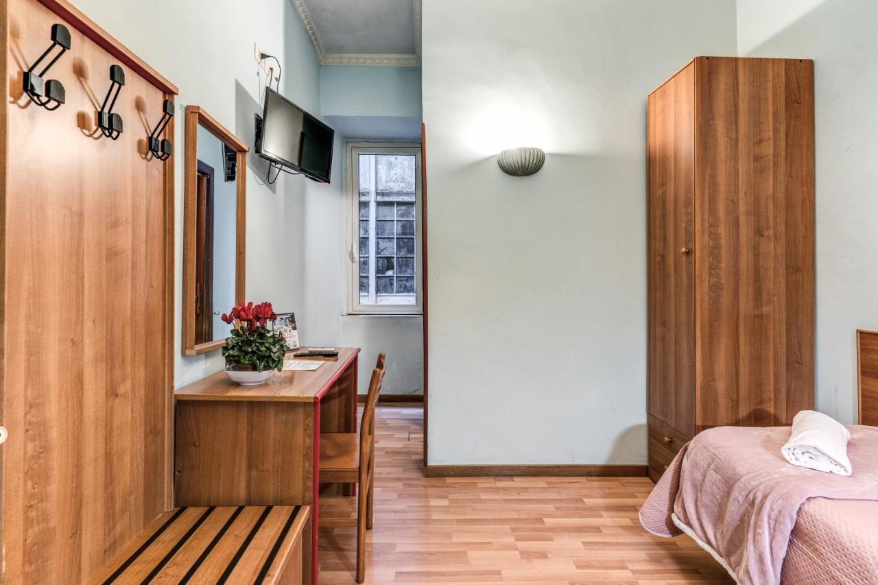 Single Room,1498837120:JPEG