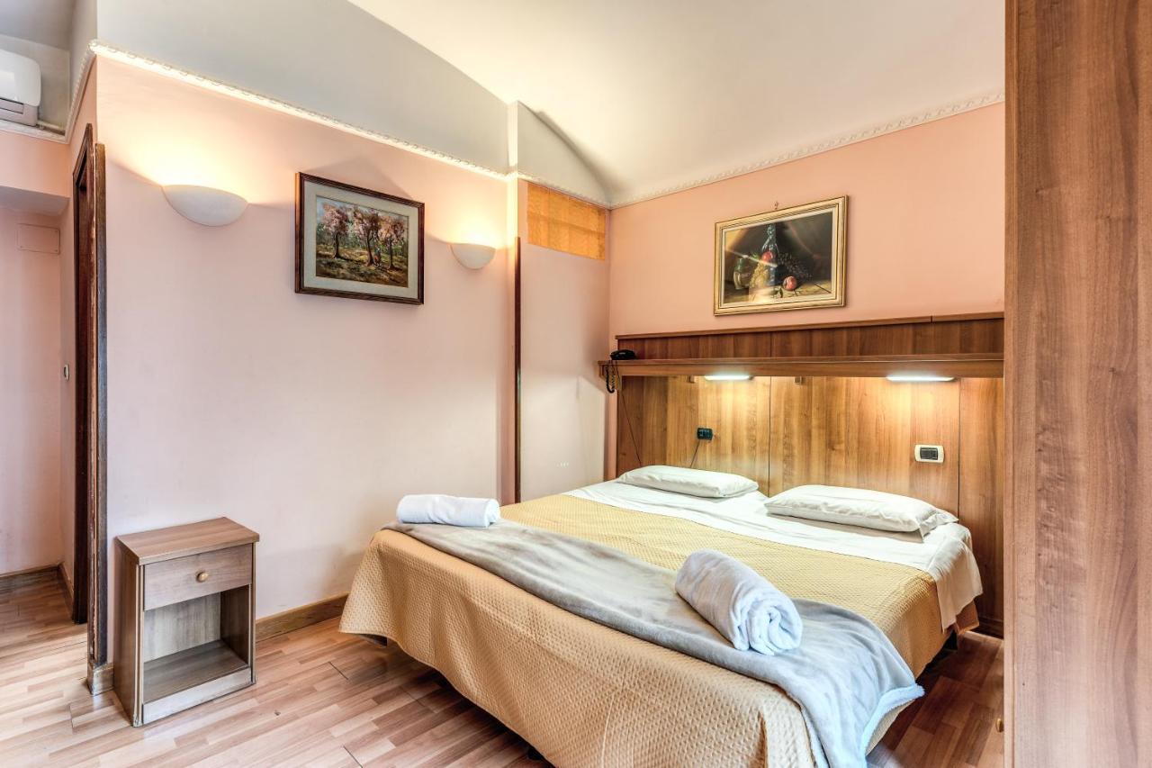 Standard Double Room,1498837012:JPEG