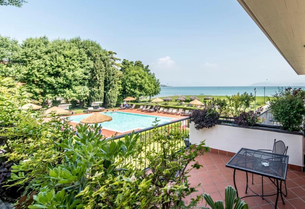 Double Room Pool View,1742586366:JPEG