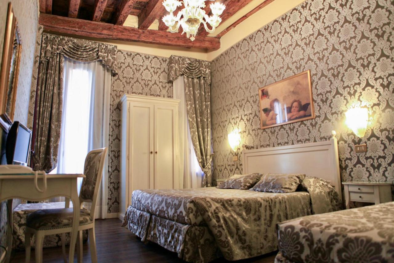 Quadruple Room,1498517953:JPEG