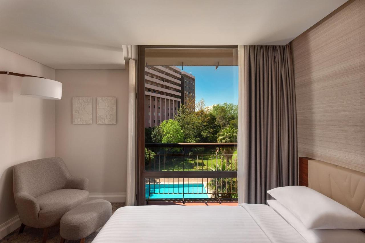 Signature King, Guest room, 1 King, Balcony