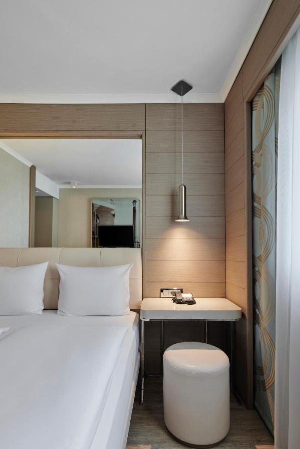 Double Room,699473445:JPEG