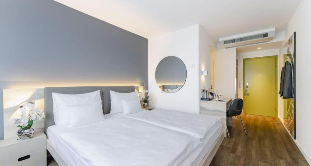 Standard Double Room,1498641796:JPEG