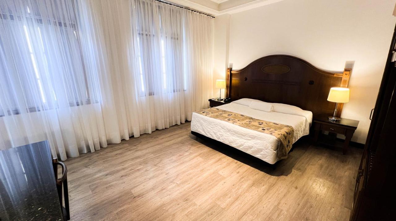 Luxury Double Room,1263565759:JPEG