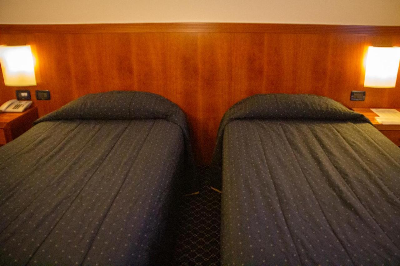 Two-Bedroom Family Apartment,1498682488:JPEG