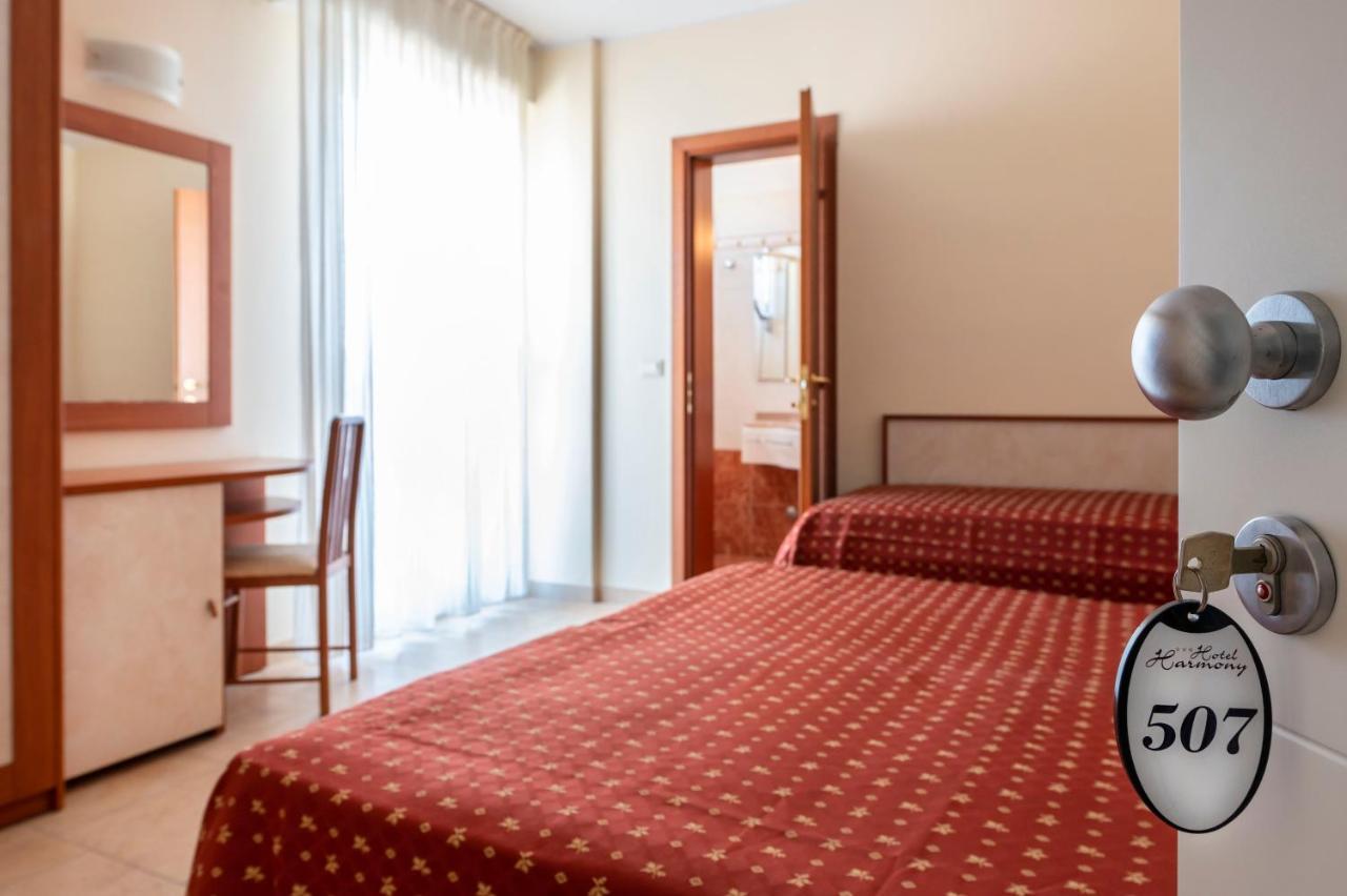Standard Triple Room Sea View
