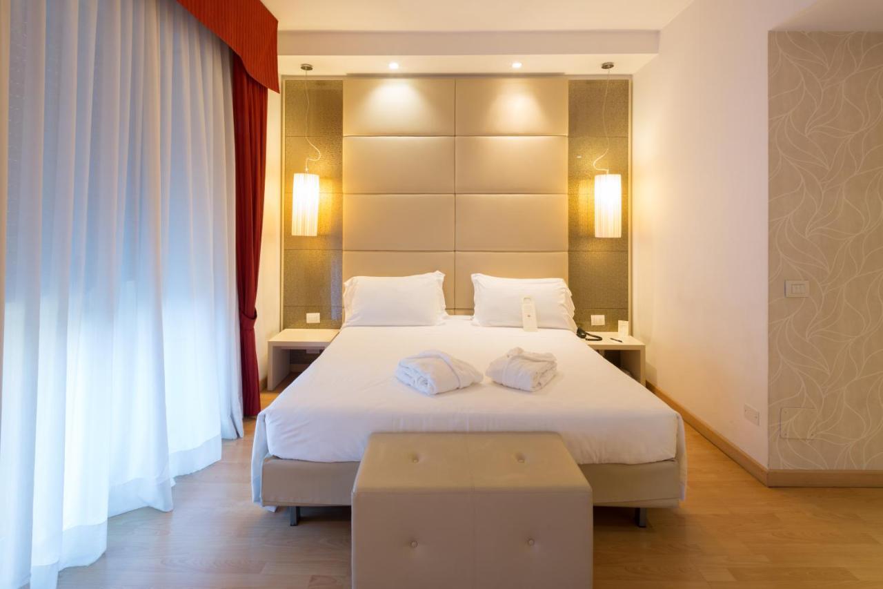 Executive Room,1498702825:JPEG