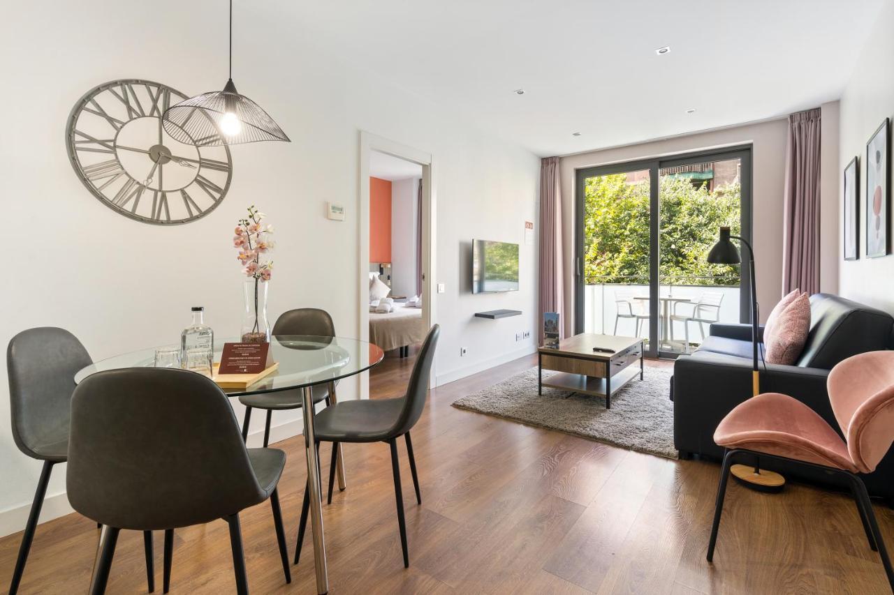 One-Bedroom Apartment,1499341378:JPEG