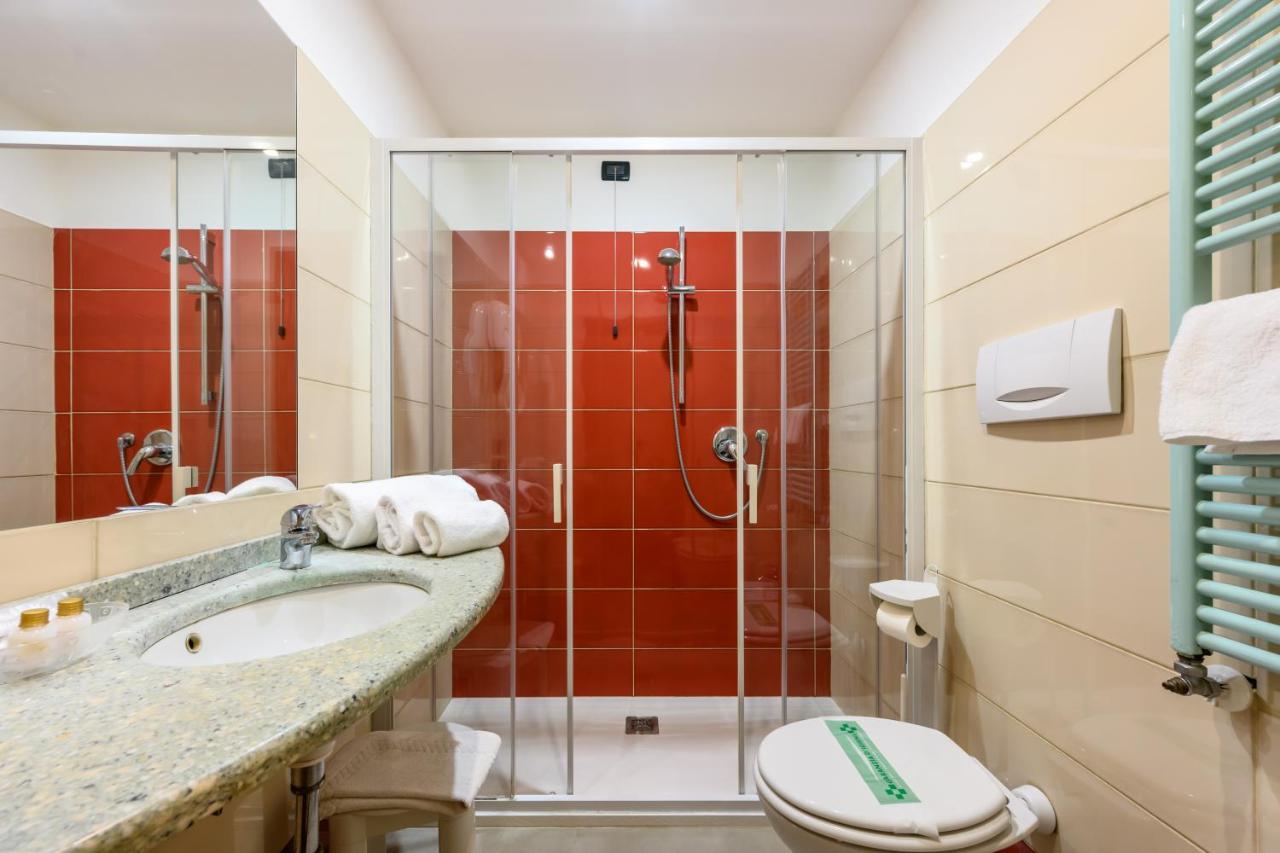Double or Twin Room,1498759429:JPEG