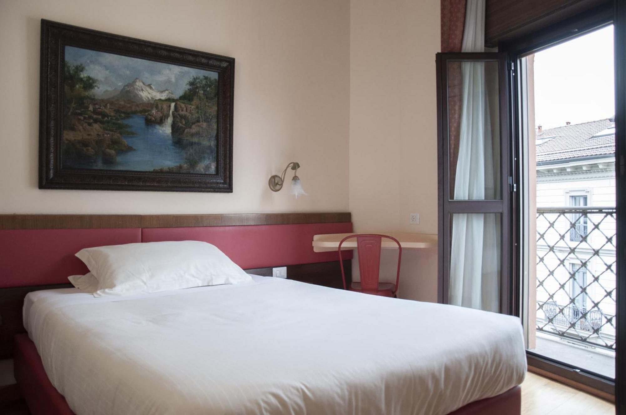 Superior Single Room,905921743:JPEG