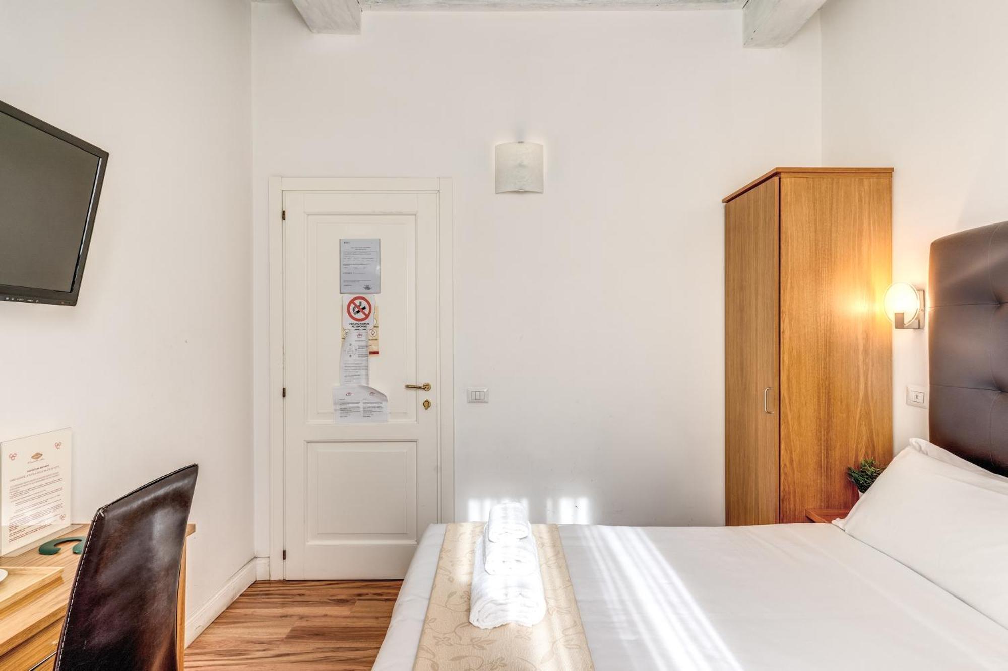 Double Room,1498942714:JPEG