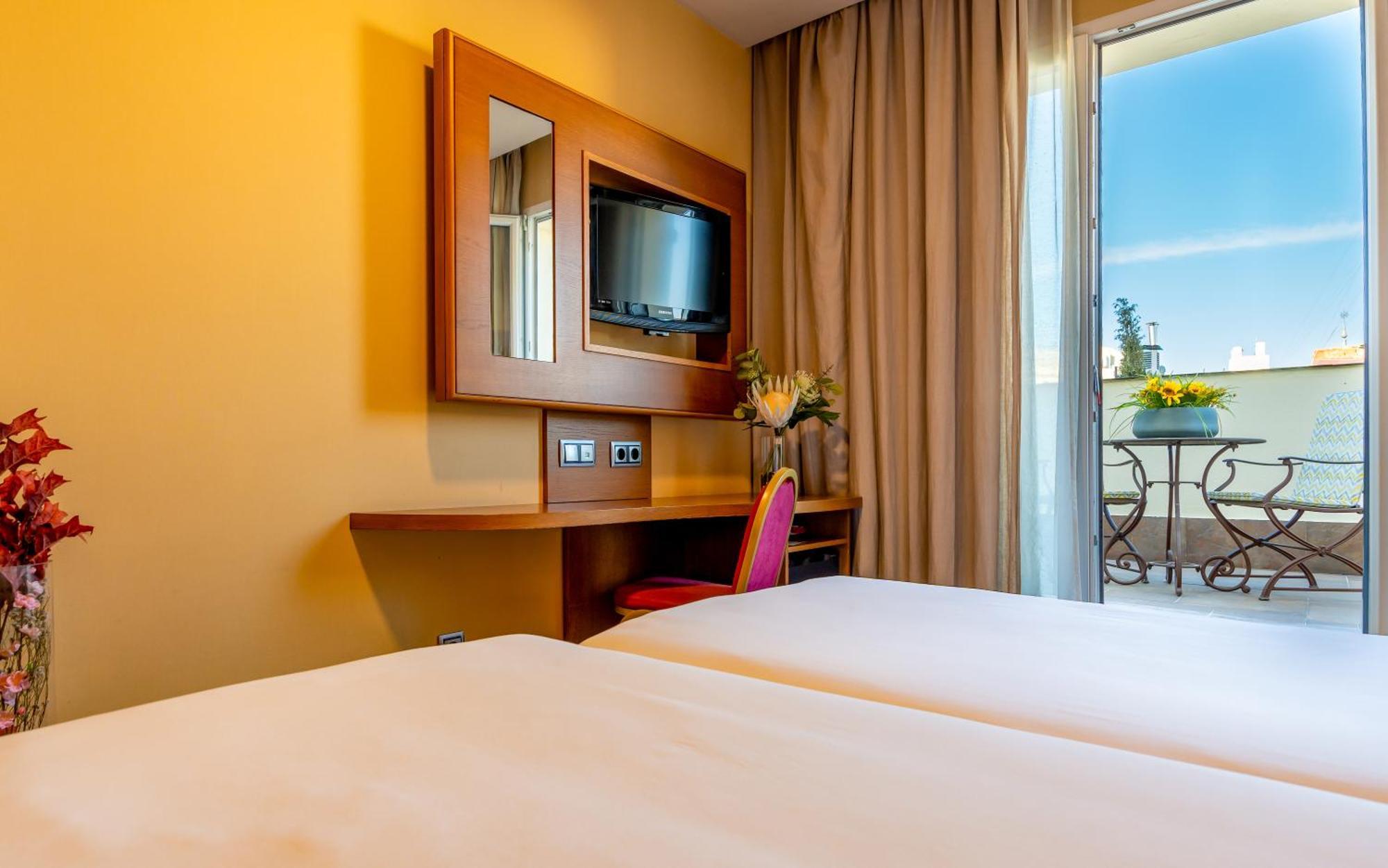 Triple Room Terrace,1498613263:JPEG