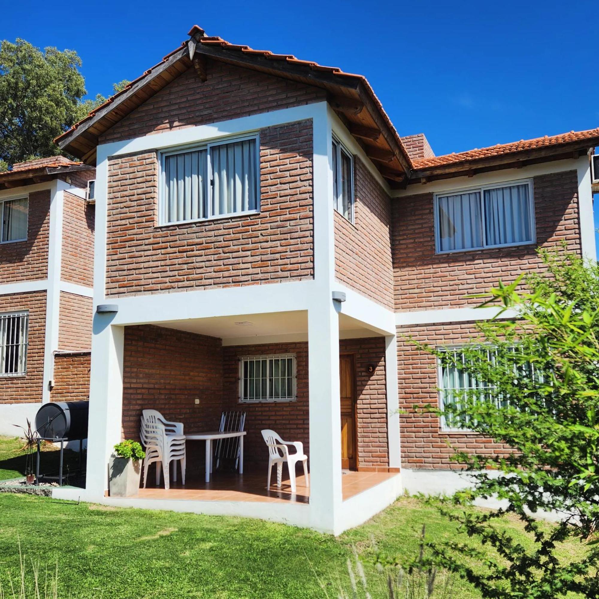Two-Bedroom House,1584581732:JPEG