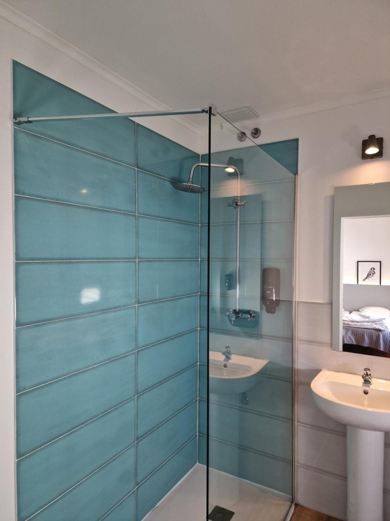 Double or Twin Room Private Bathroom