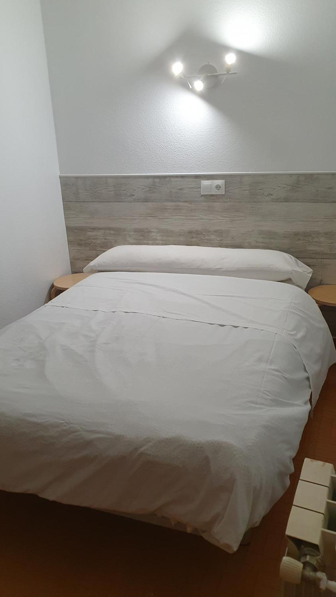 Double Room Private Bathroom,1499162725:JPEG