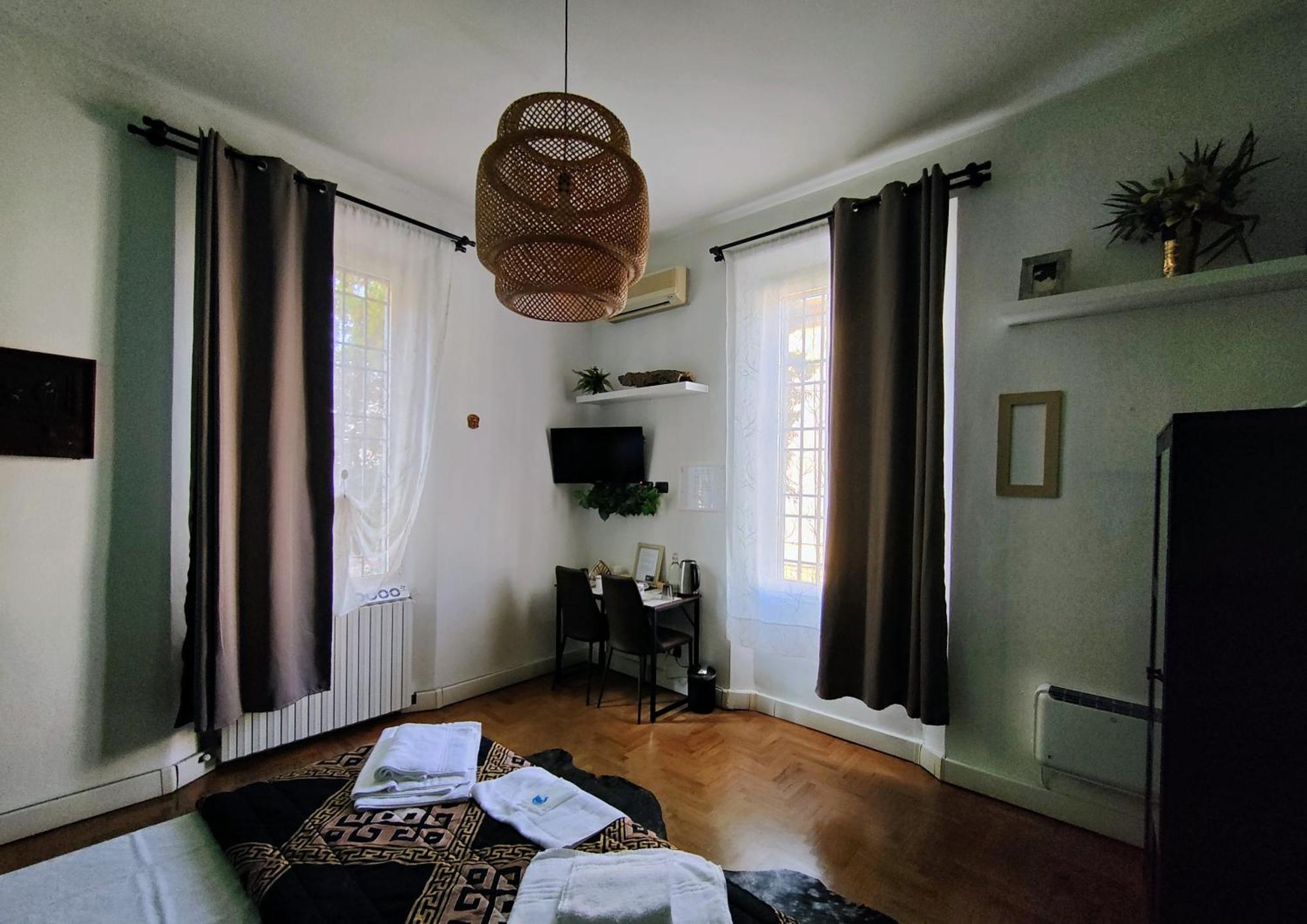 Double Room,1060683502:JPEG