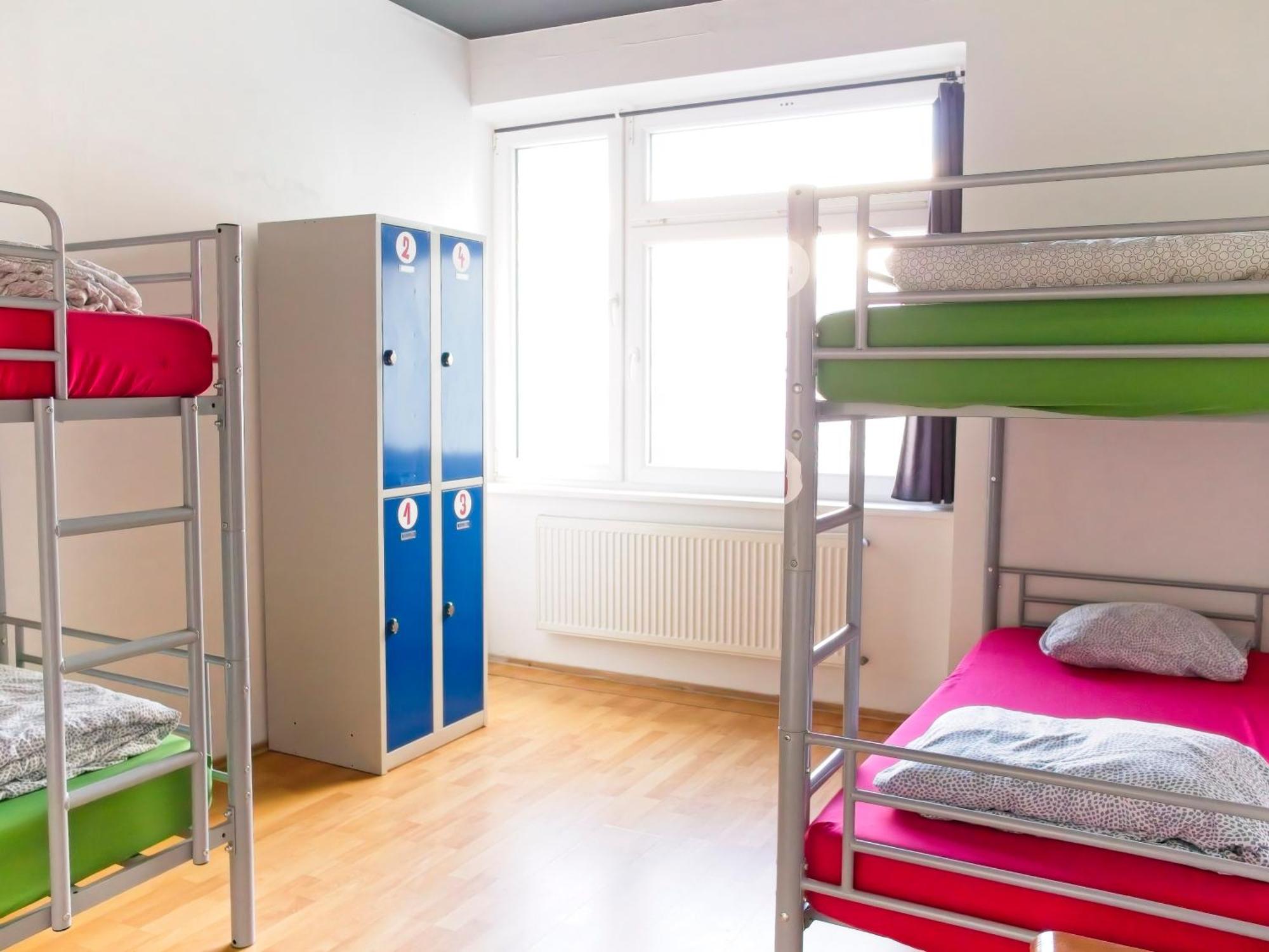 Bed 4-Bed Mixed Dormitory Room,1502657434:JPEG