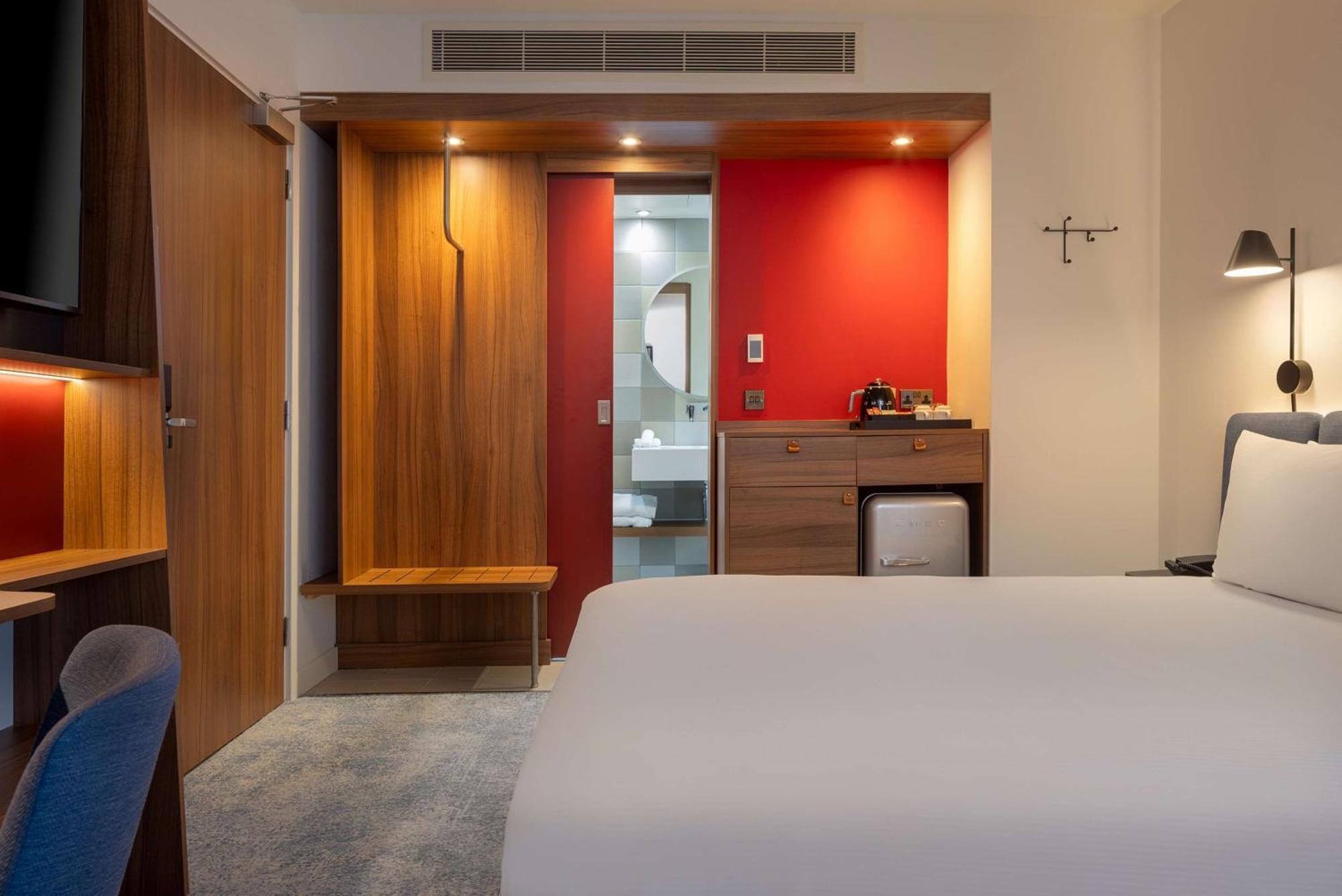 Premium Queen Room,1500056101:JPEG