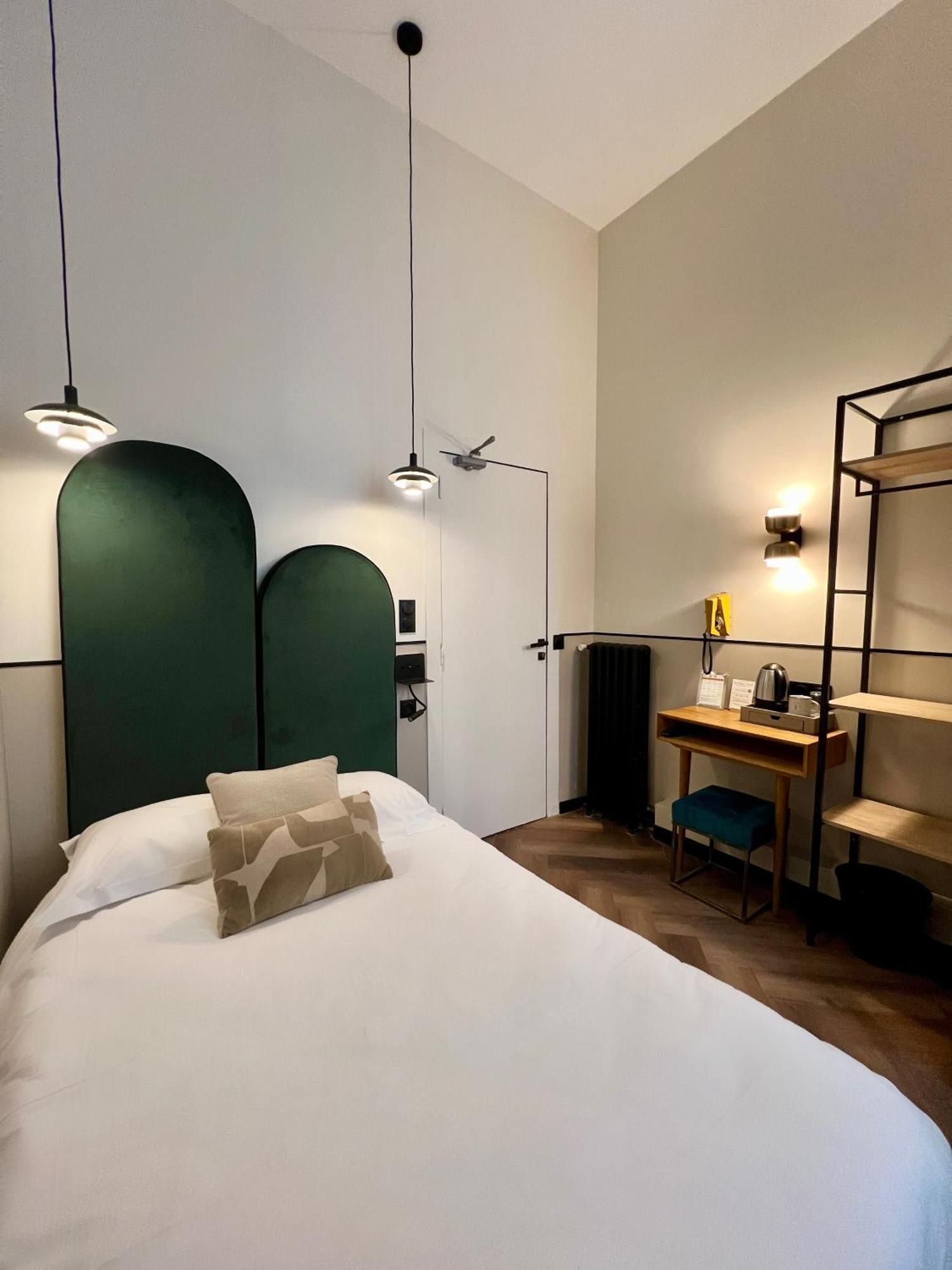 Single Room,1576783790:JPEG