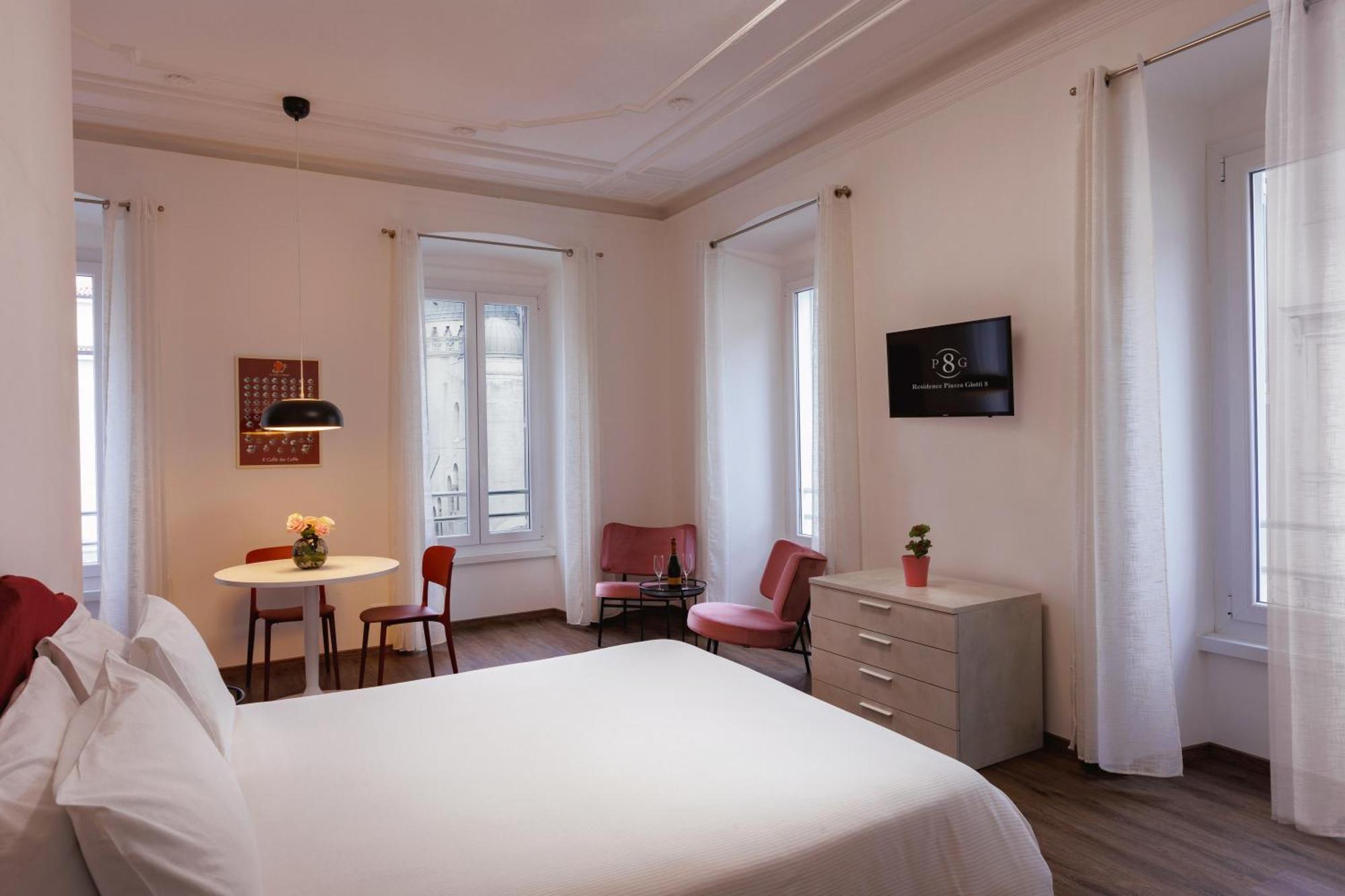 Deluxe Room,1504490575:JPEG