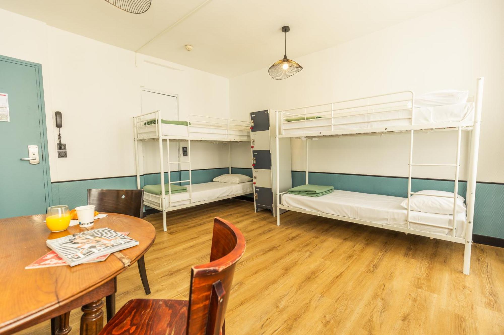 Bed 6-Bed Mixed Dormitory Room Private Bathroom,1500271846:JPEG