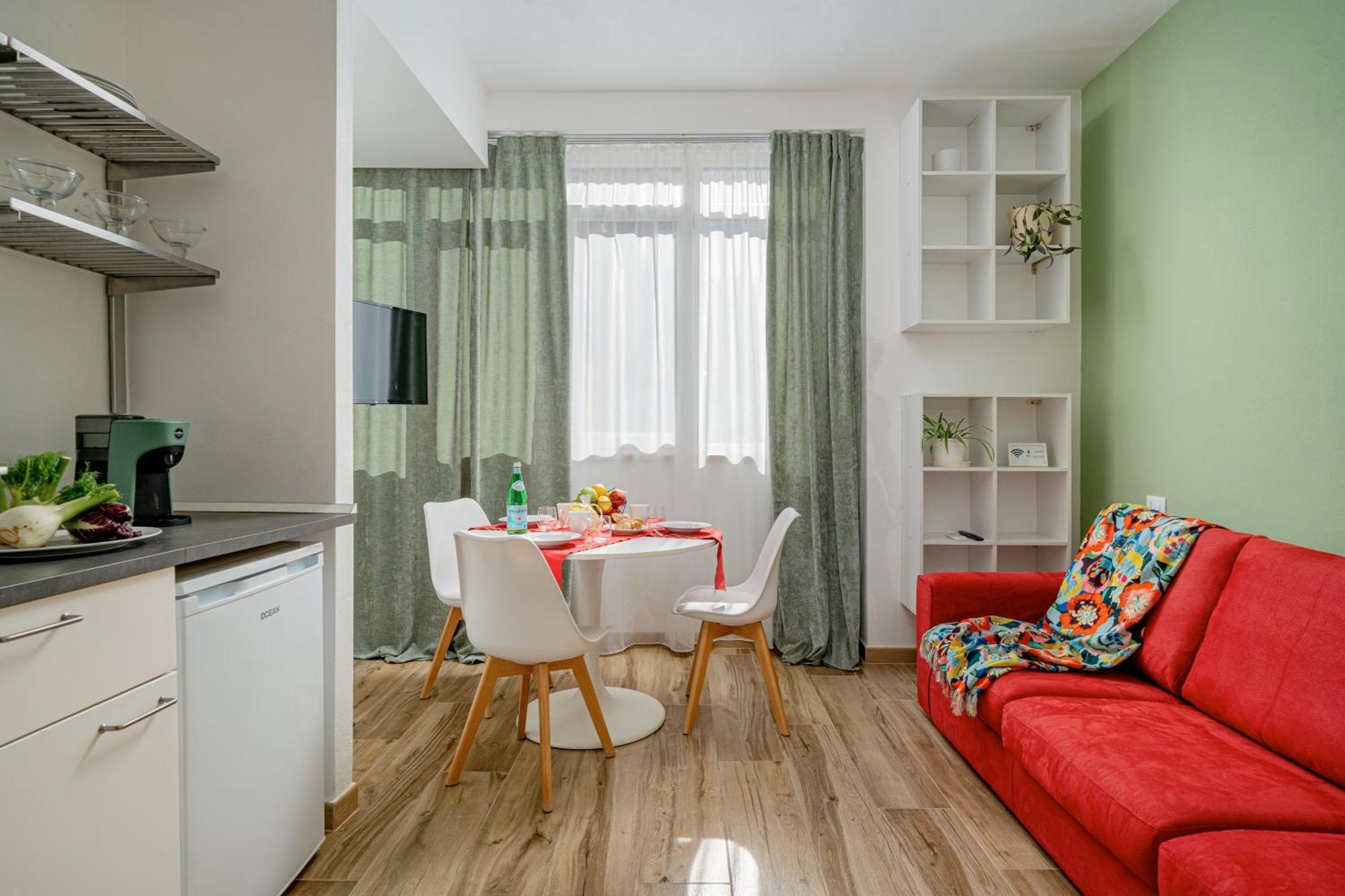 One-Bedroom Apartment,1505252761:JPEG