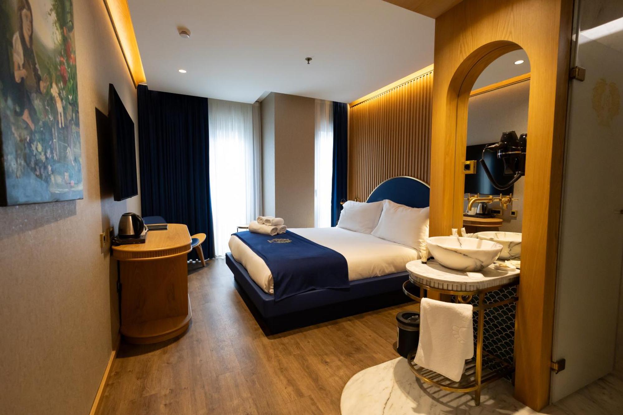Deluxe Double Room,1508208643:JPEG