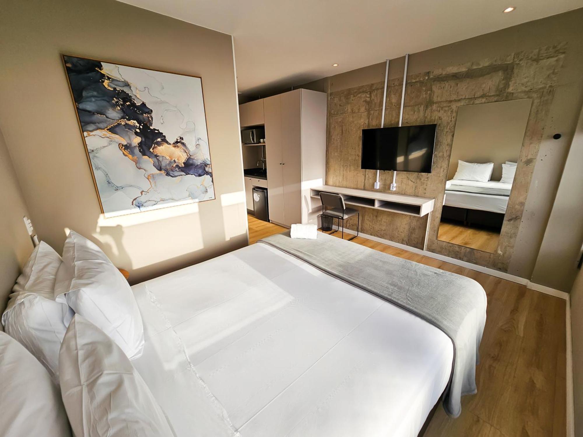 Double or Twin Room Private Bathroom