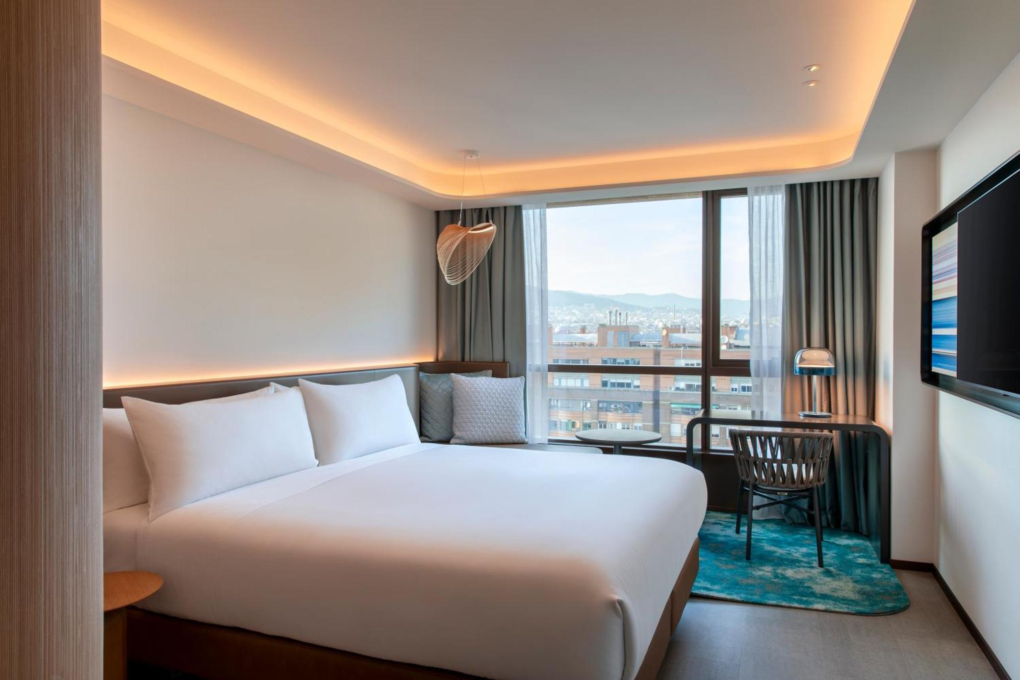 King Room City View,1501245439:JPEG