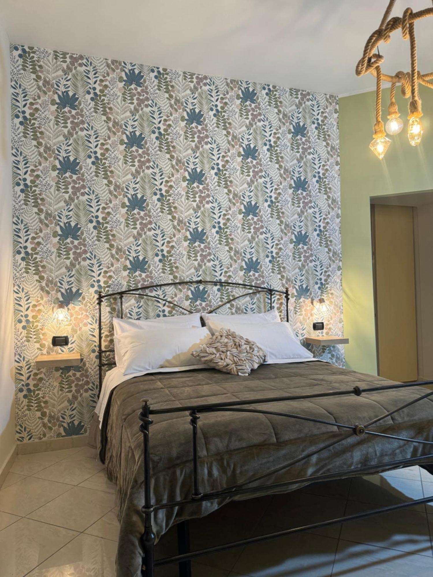 Deluxe Room,1507981219:JPEG