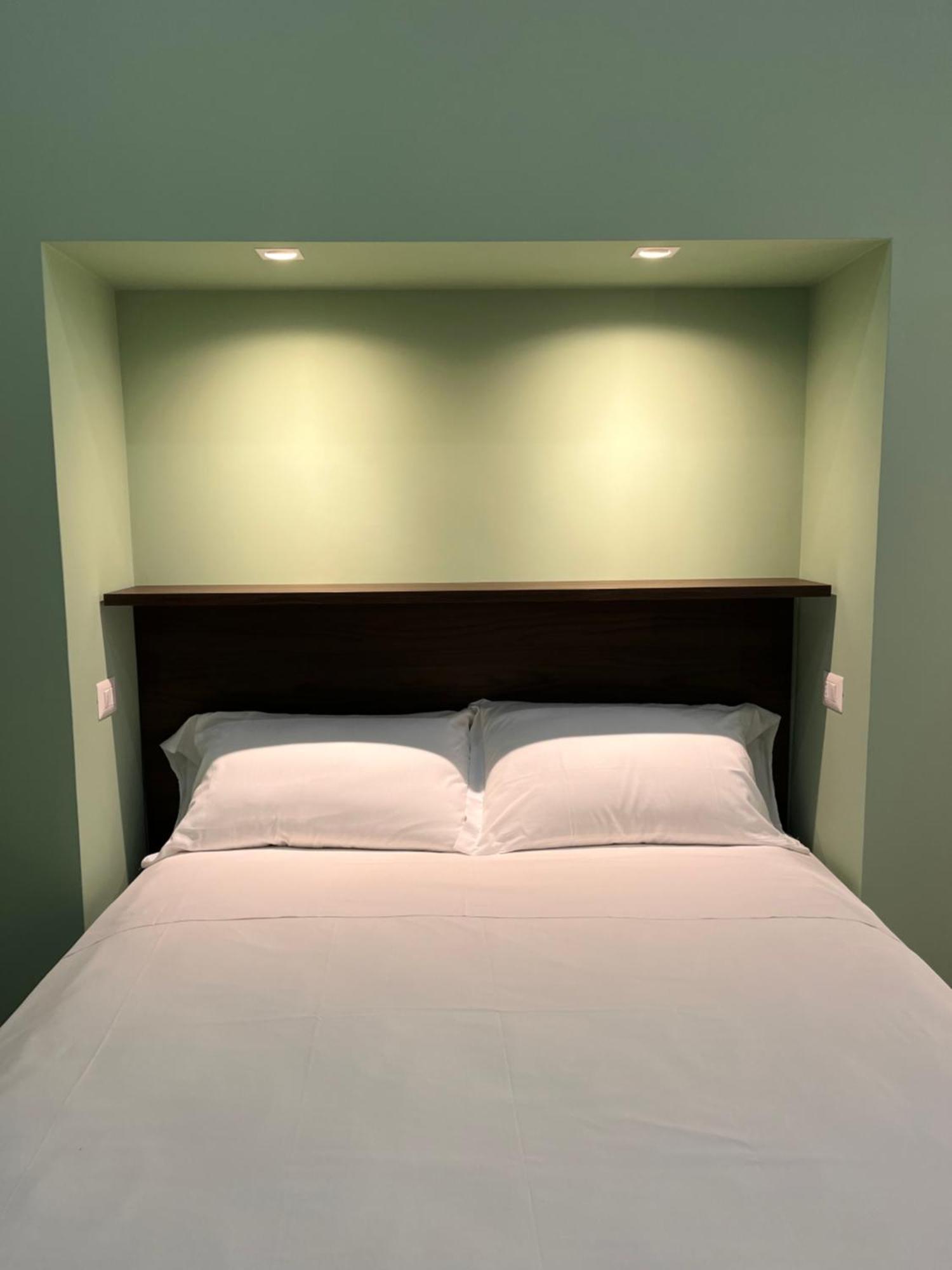 Double Room,1513608817:JPEG