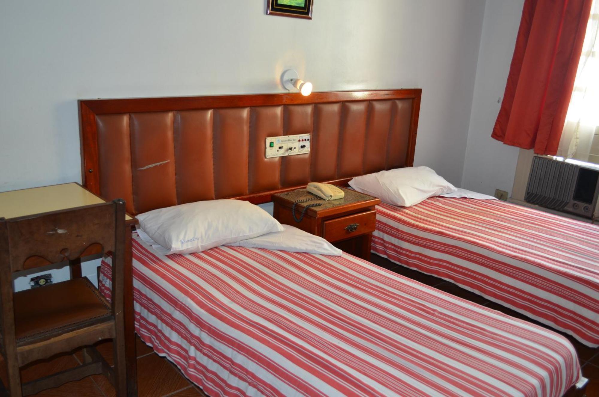 Standard Double Room,150588358:JPEG