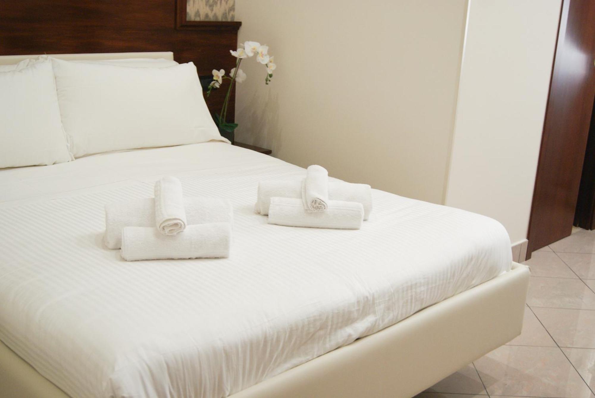 Deluxe Room,1415446221:JPEG