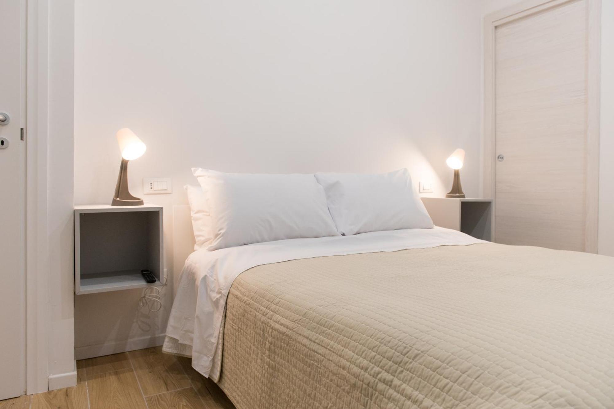 Deluxe Room,1508837419:JPEG