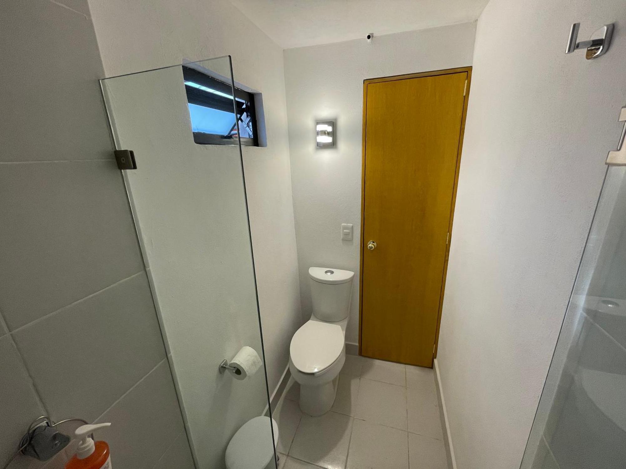 Twin Room Private Bathroom,1507763566:JPEG