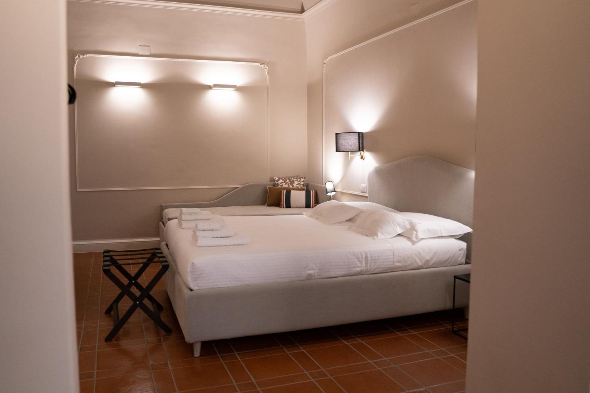 Comfort Triple Room