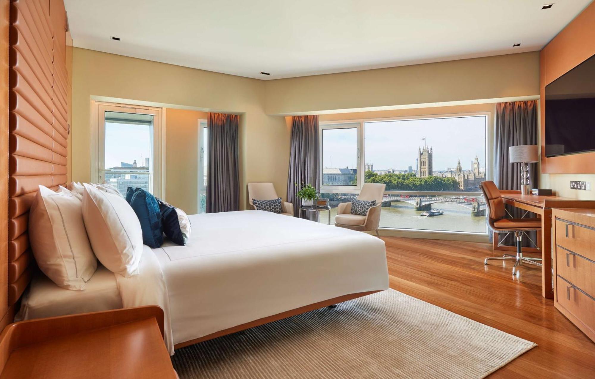Suite com 2 Quartos com Varanda e Vista Rio