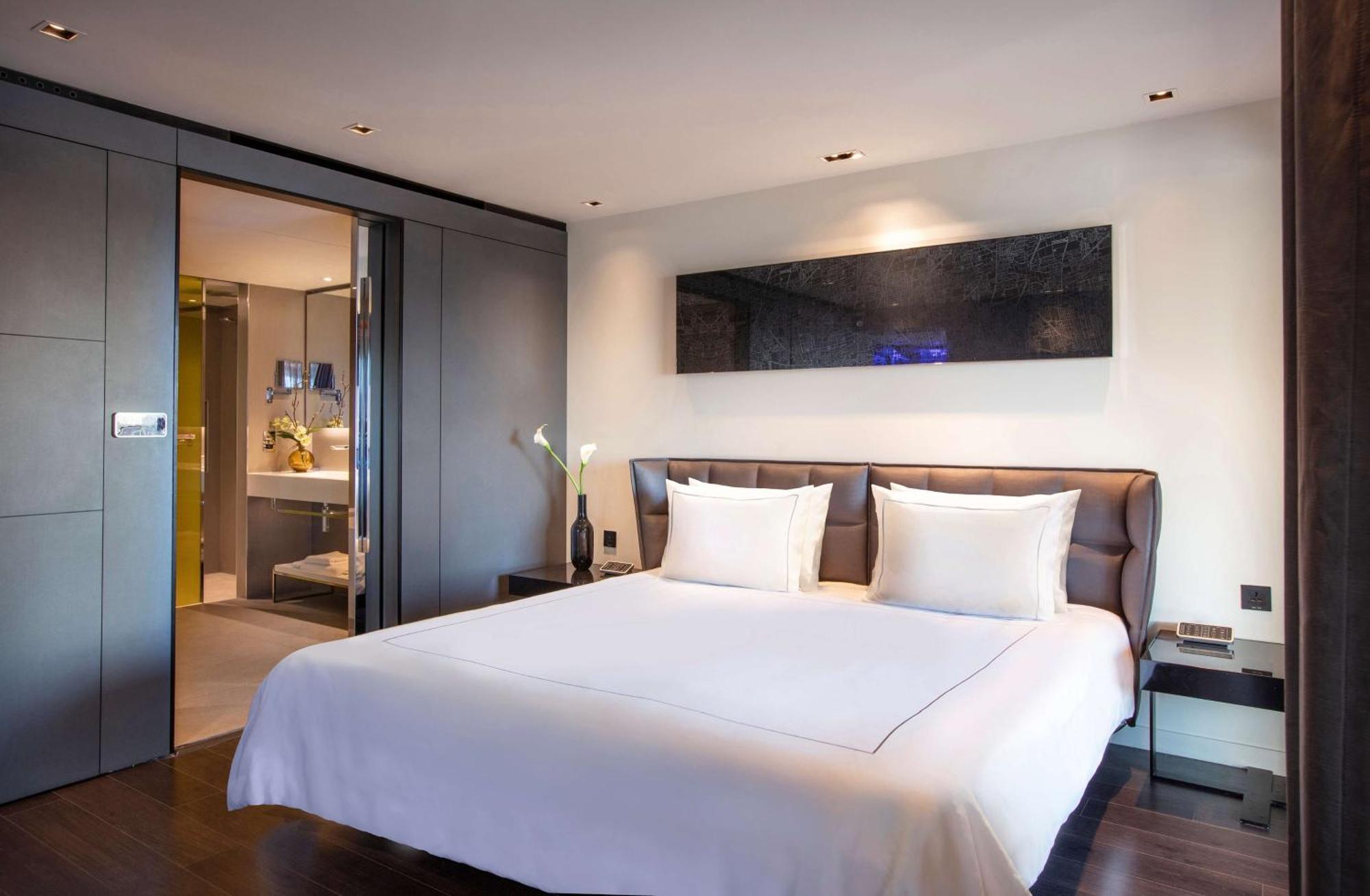 Suite com 1 Quarto, Varanda e Vista Rio