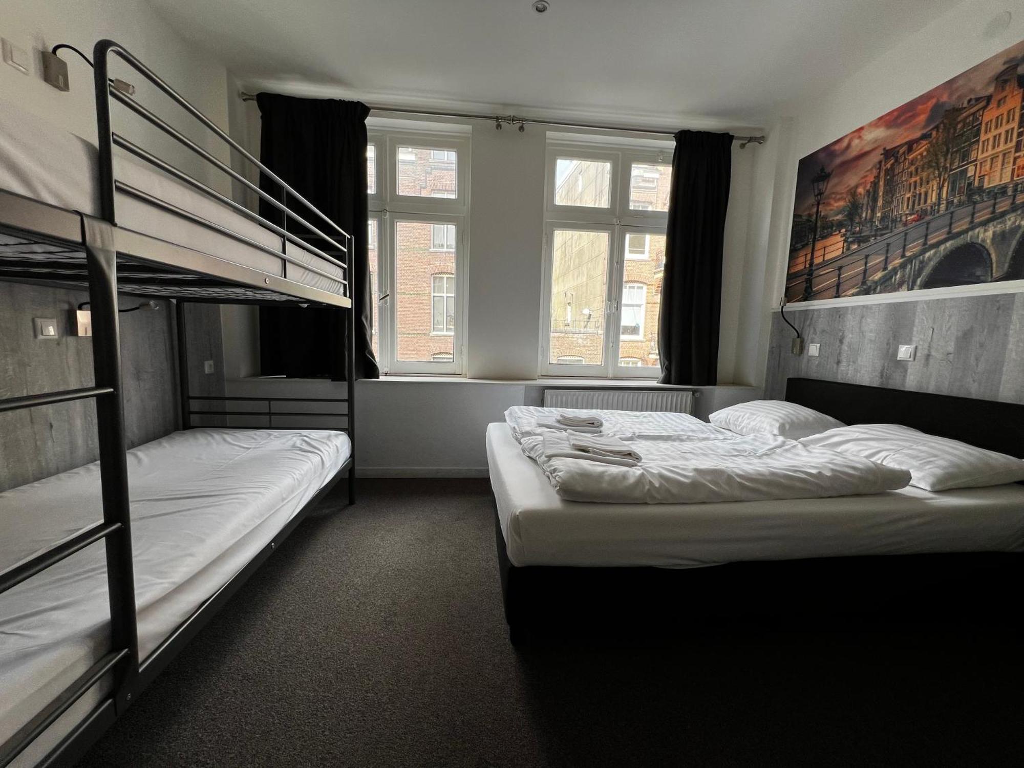 Classic Quadruple Room,1516385470:JPEG