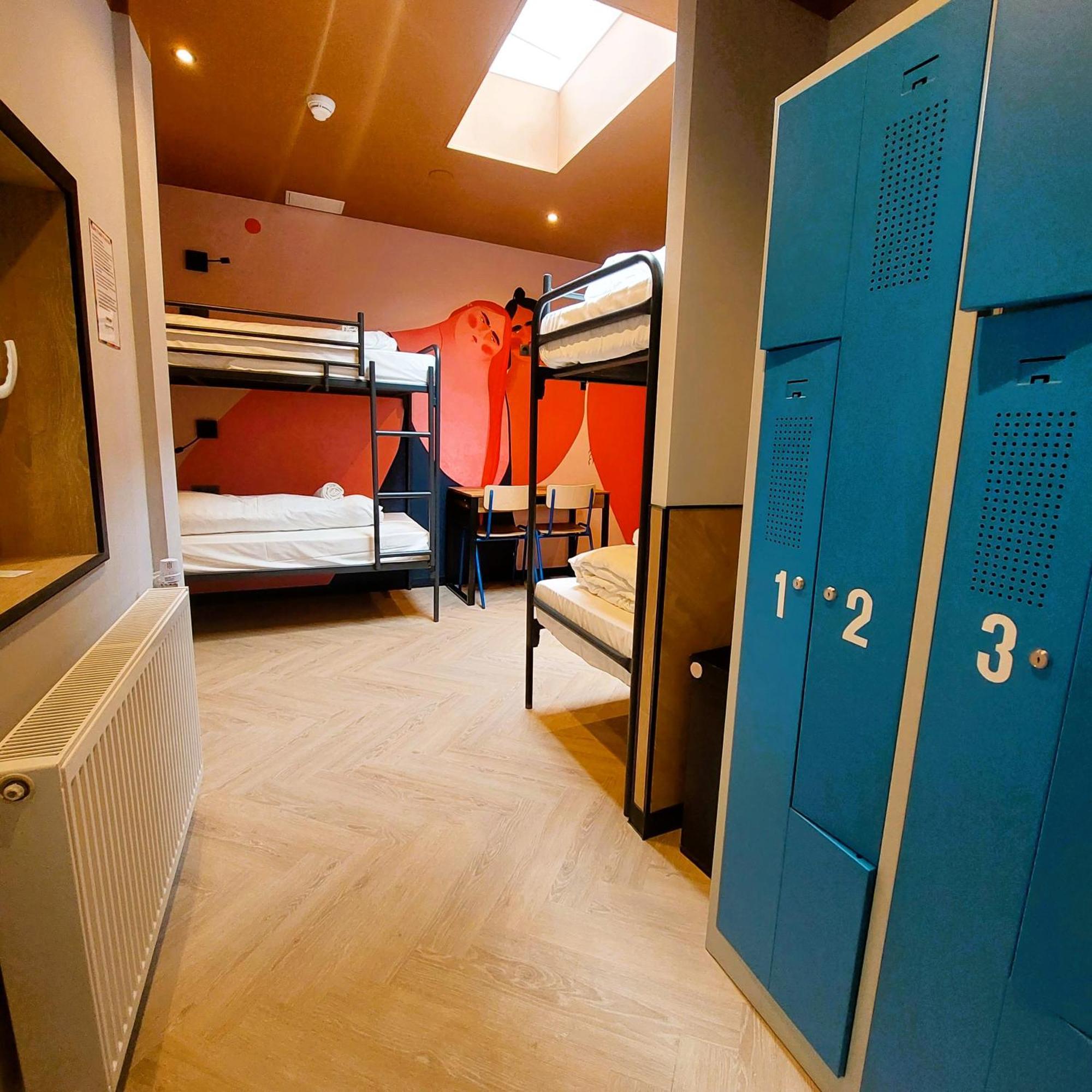 Private Room