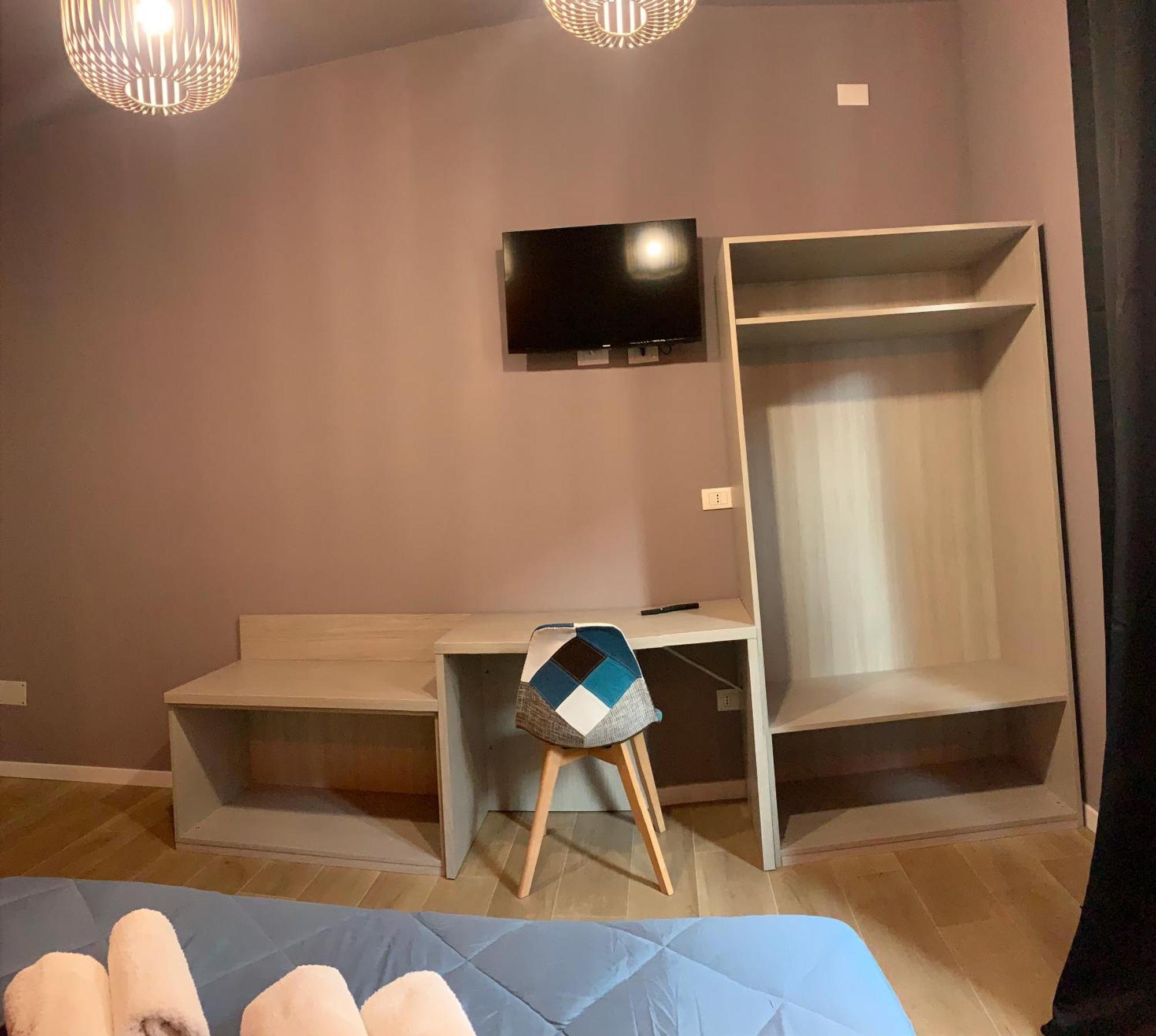 Double Room,1517683831:JPEG