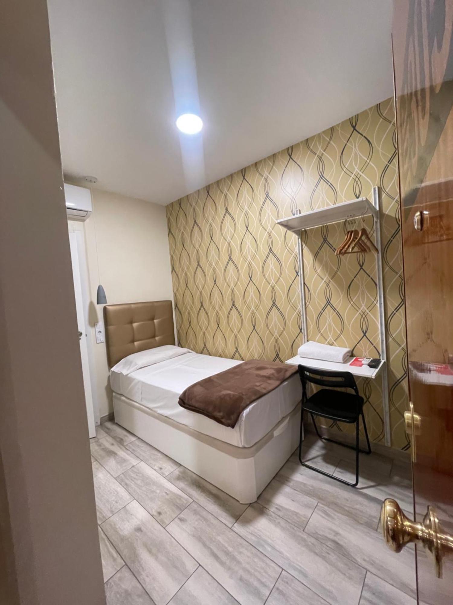 Single Room,1498700239:JPEG