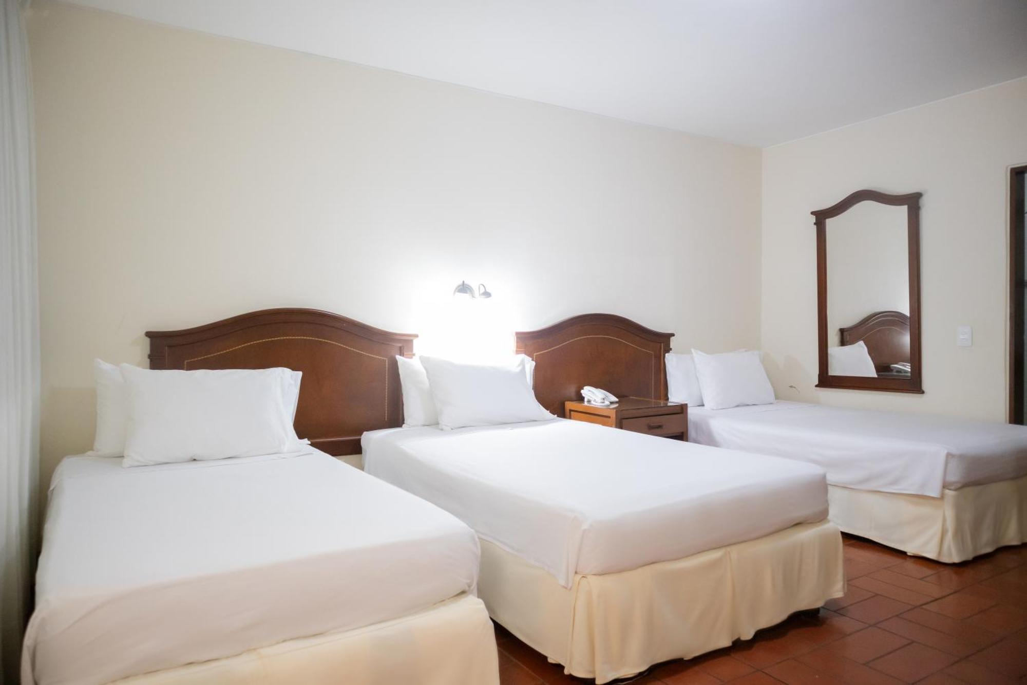 Habitación con 3 camas individuales - No fumadores