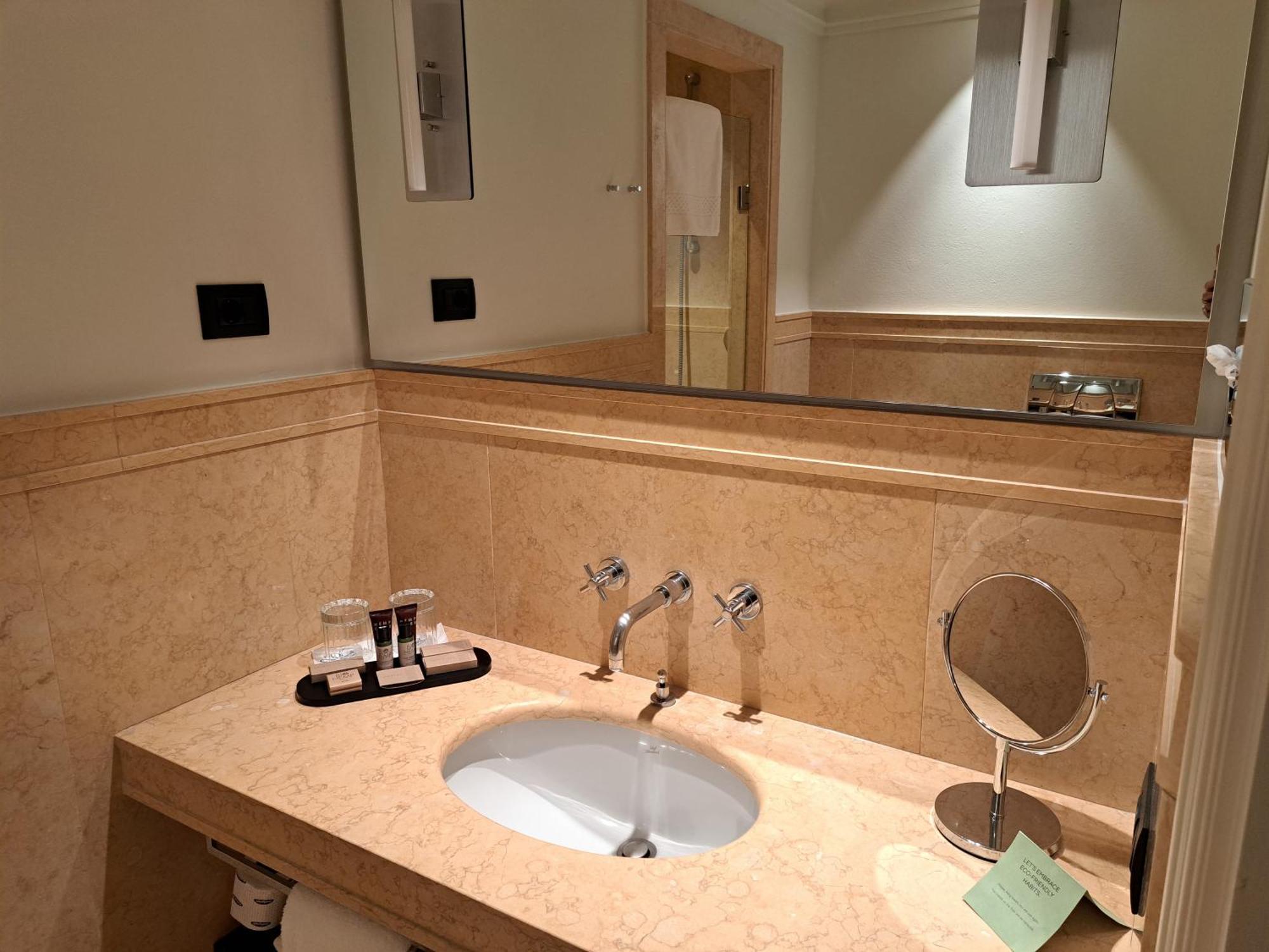 Single Room,1702367298:JPEG