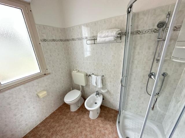Double Room Private Bathroom,1522929322:JPEG
