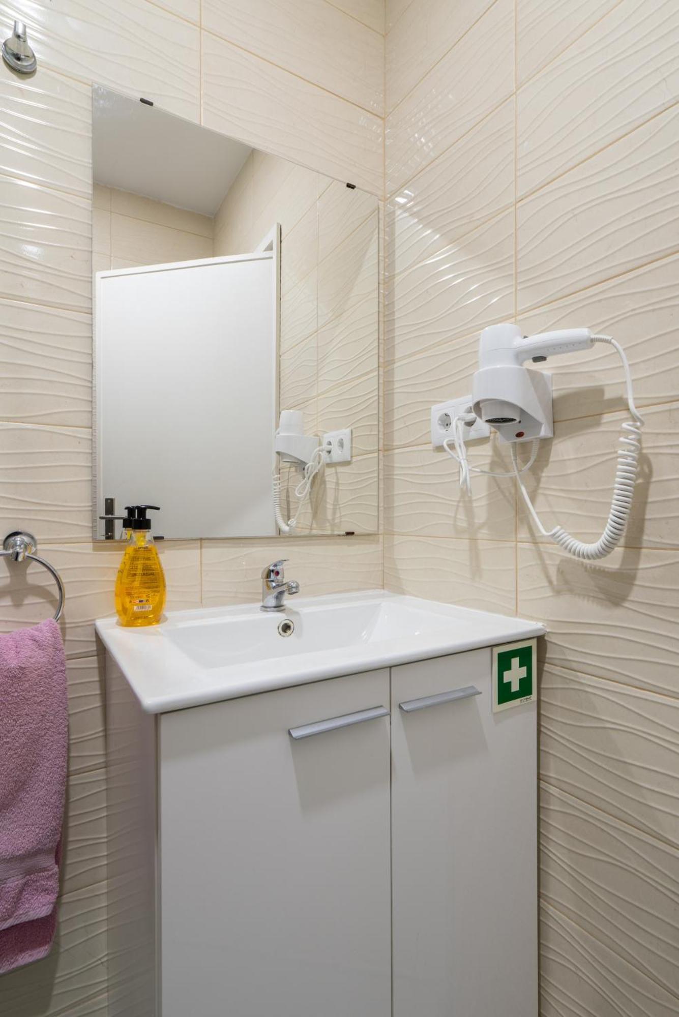 Double Room Private Bathroom